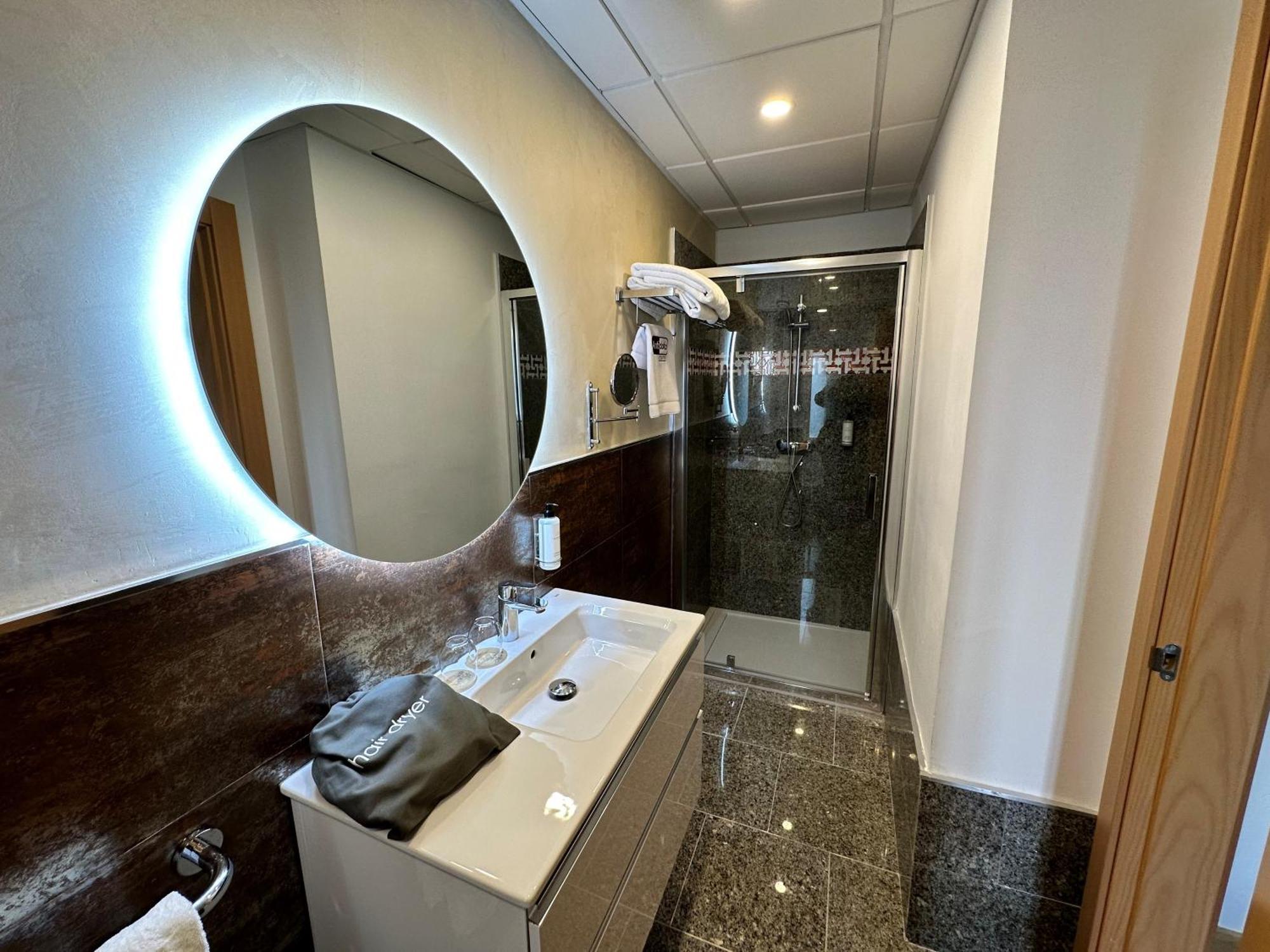 Antidoto Rooms Zocodover Check-In On Line Toledo Exterior foto
